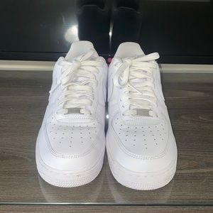 100% Nike air Force 1’s worn 1 time got life still don’t have box but like new